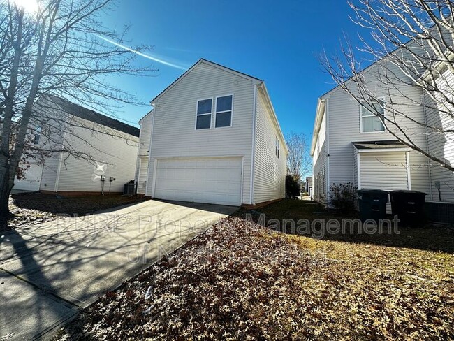 Building Photo - 723 Skywatch Ln