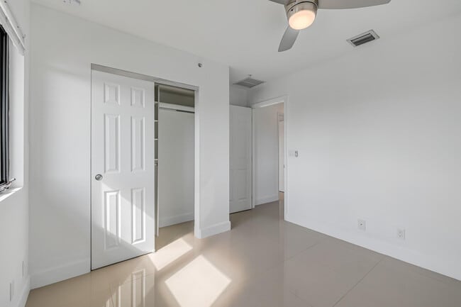 Building Photo - 456 NW 41st St