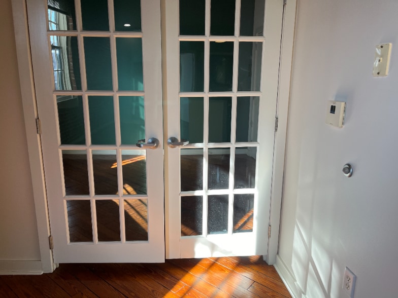 Building Photo - 415 N Prince St