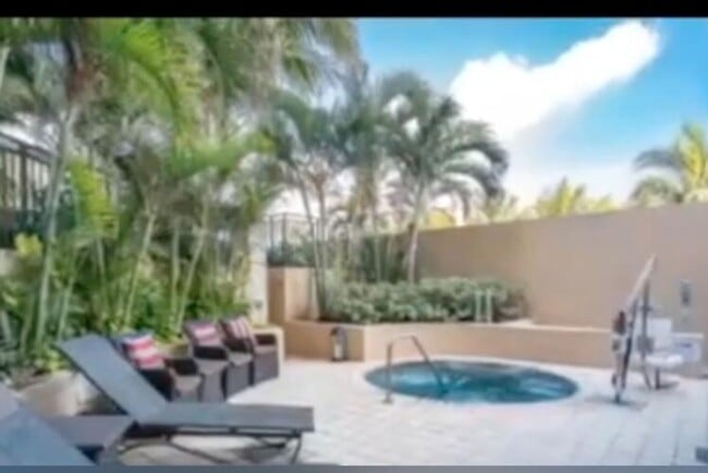 Building Photo - 3800 N Ocean Dr