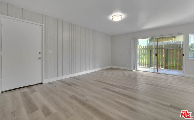 Building Photo - 4822 Hollow Corner Rd