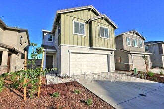 Building Photo - 2097 Shady Tree Cir