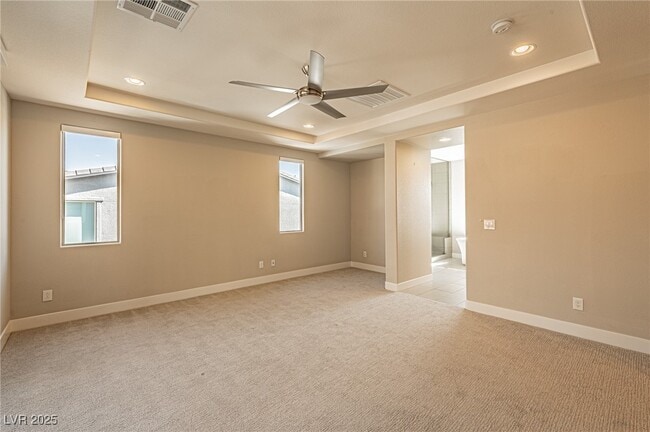 Building Photo - 6465 Farness St