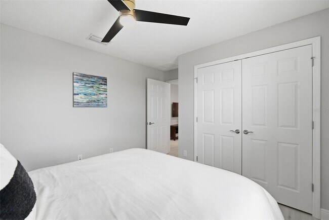 Building Photo - 6396 Roadstead Ct