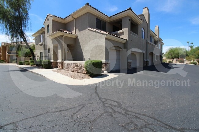 Building Photo - 955 E Knox Rd