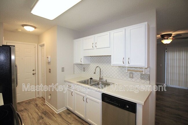 Building Photo - 3025 Bracey Pl