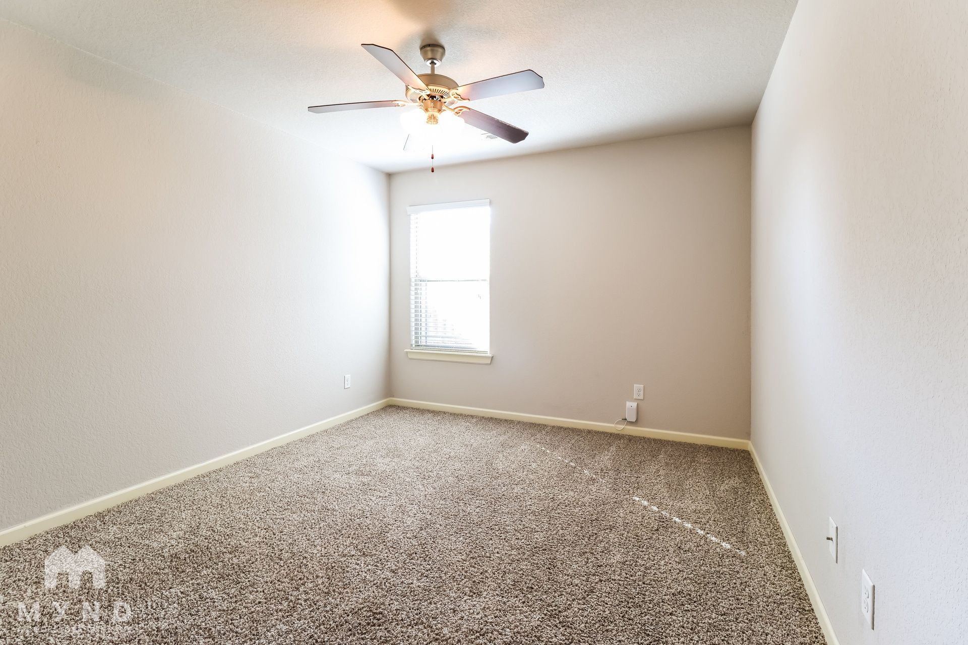 Building Photo - 2170 Hunter Dr