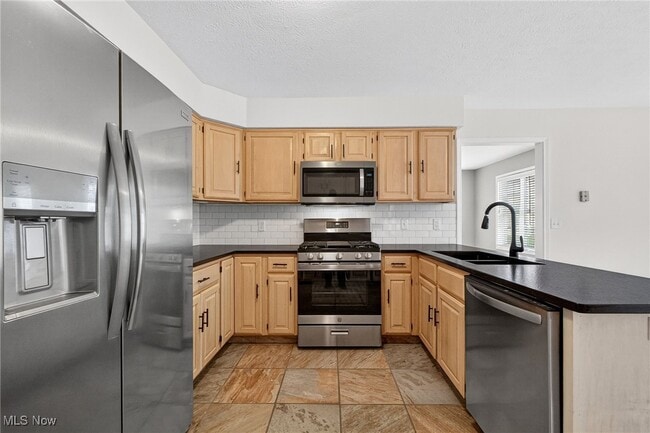 Building Photo - 6724 Larch Ct