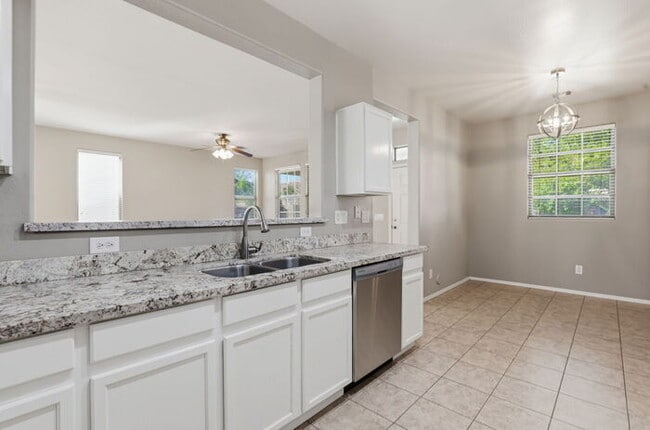 Building Photo - 2737 S Cupertino Dr