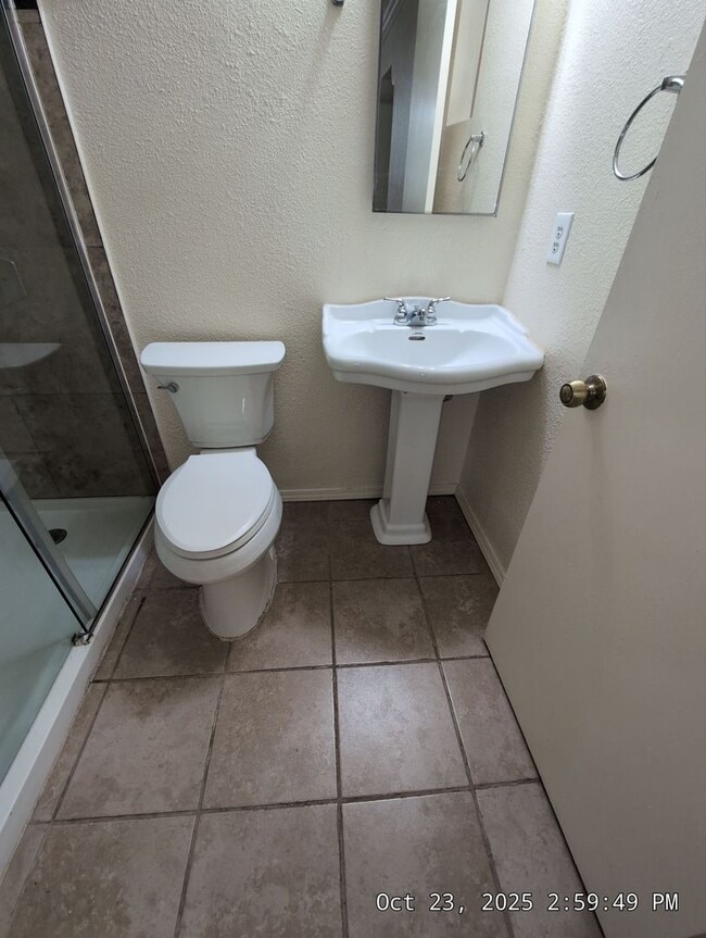 Building Photo - Welcome to your new cozy, immaculate and s...