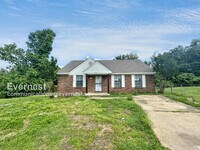 Building Photo - 2387 Rosehaven Ave