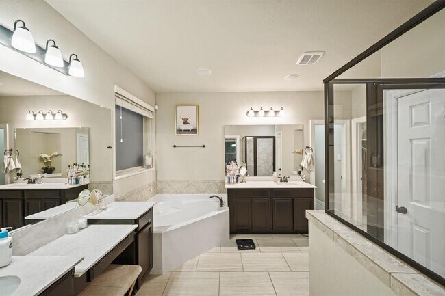 Building Photo - 5527 Mangrove Creek Ln