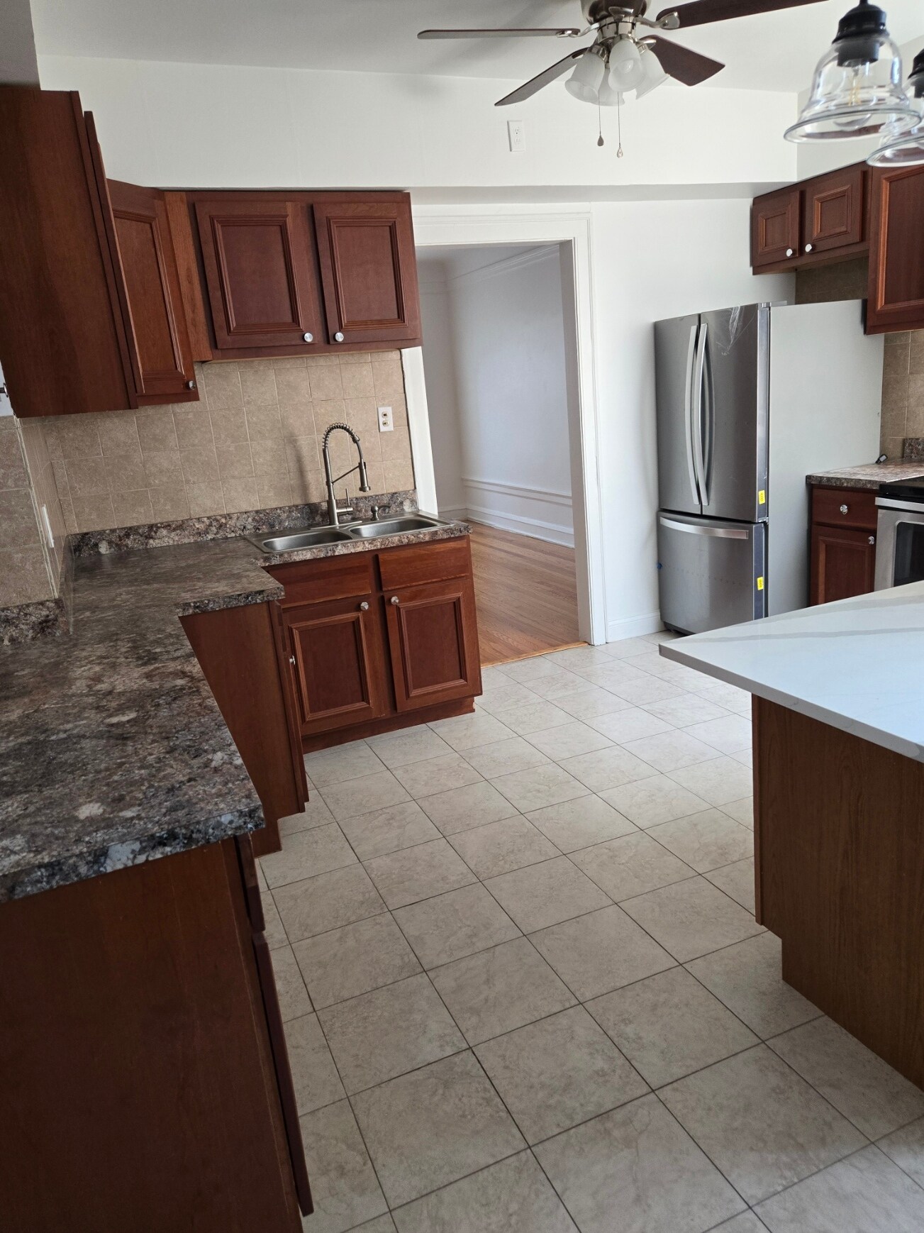 Kitchen - 2043 E 72nd Pl