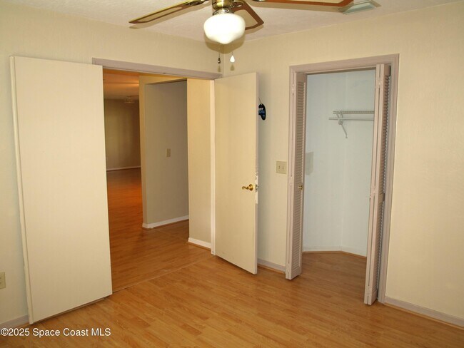 Building Photo - 831 Greenwood Manor Cir