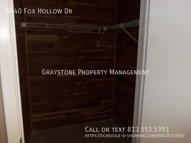 Building Photo - 8440 Fox Hollow Dr