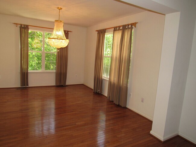 Building Photo - Greenway Farms House