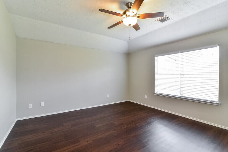 Building Photo - 4786 Wind Trace Dr