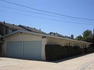 Building Photo - Canyon Drive