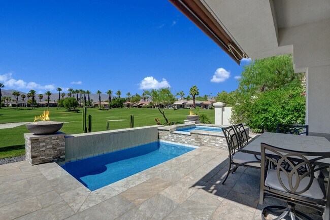 Building Photo - 430 White Horse Trail