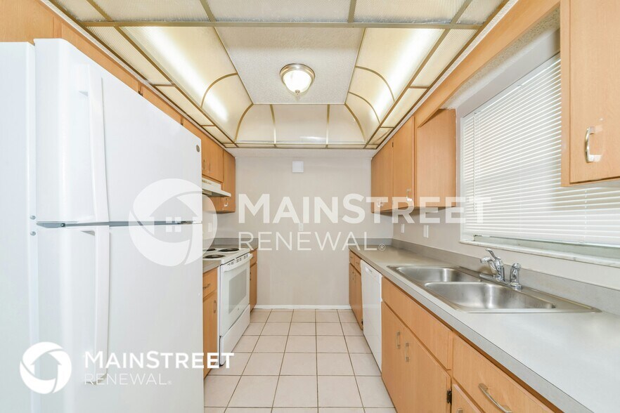 Building Photo - 3299 Lalani Blvd