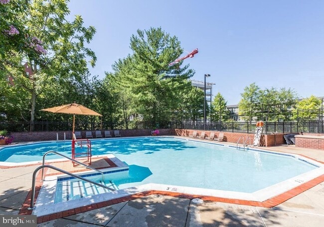 Building Photo - 7500 Woodmont Ave