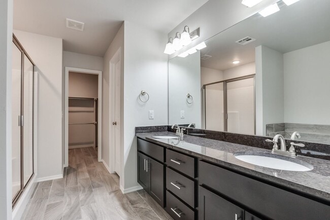 Building Photo - 3 Bed in Piedmont