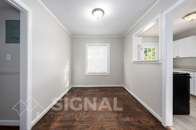 Building Photo - 768 79th Pl S