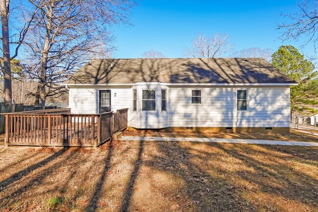 Building Photo - 3007 Brittany Dr