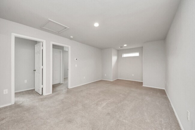 Building Photo - 20715 Southern Wds Blvd