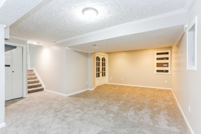Building Photo - 3844 Eastrise Dr