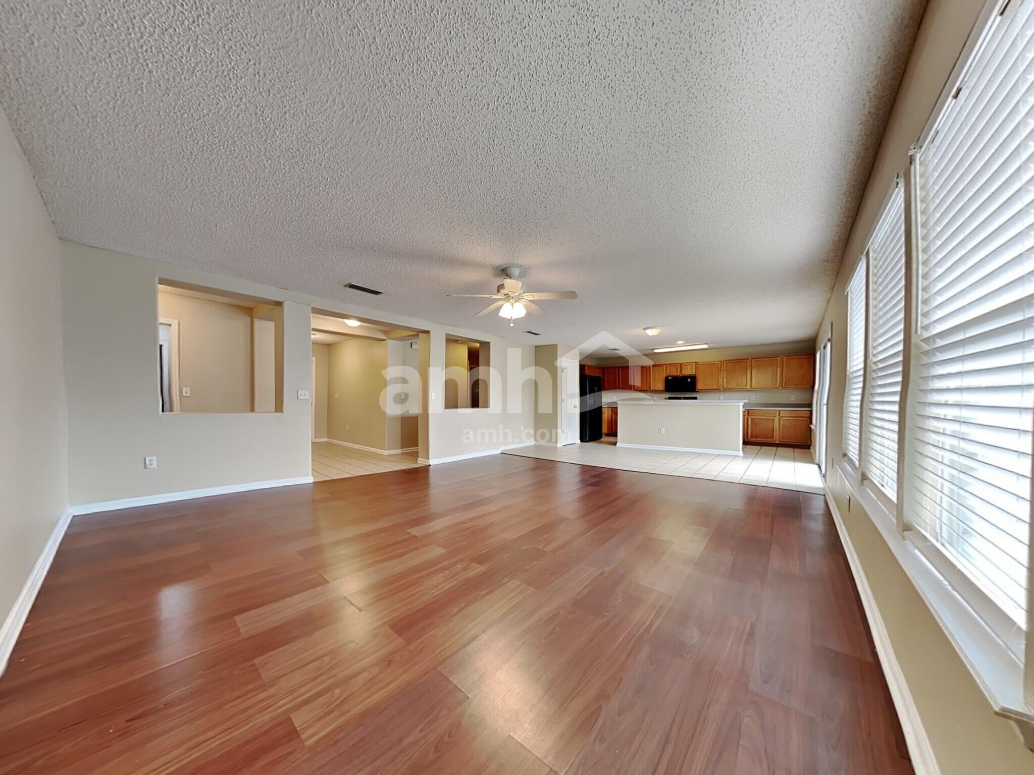Building Photo - 11542 Brian Lakes Dr