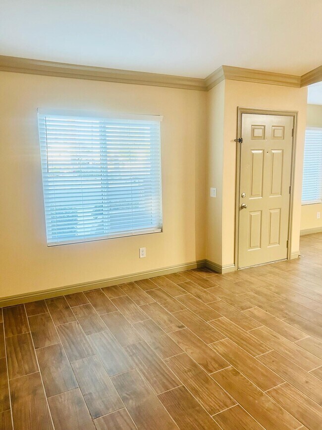 Building Photo - 40780 Breezy Pass Rd