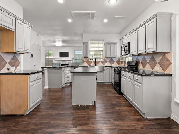 Building Photo - 4604 Creekside Dr