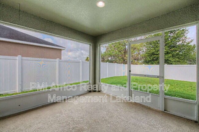 Building Photo - 7918 Chestnut View Dr
