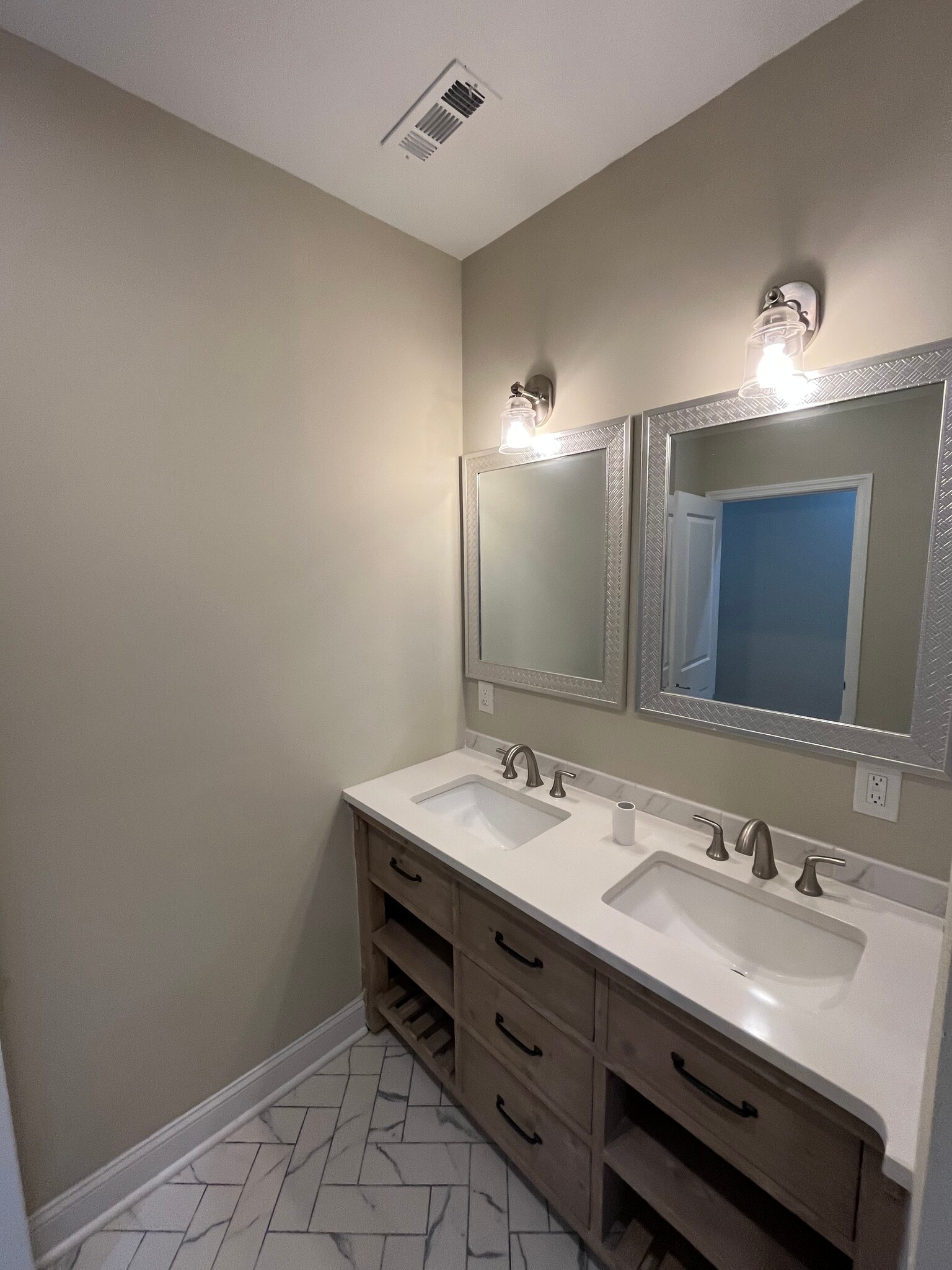 Building Photo - 873 Perkiomen St