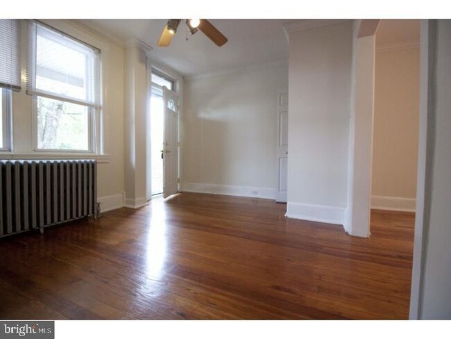 Building Photo - 541 Old Elm St
