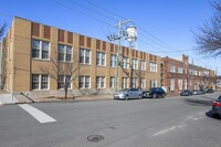 Building Photo - Charming 1-Bedroom in the Heart of Church ...