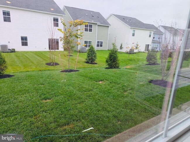 Building Photo - 232 Munsee Cir