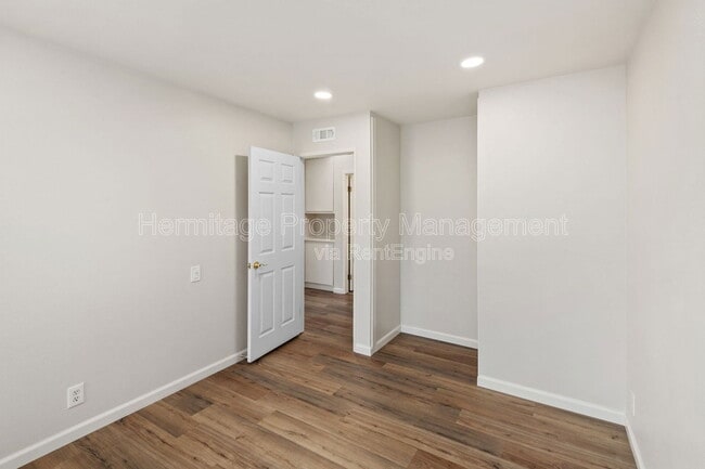 Building Photo - 4111 Reyes St