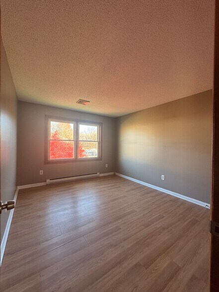 Bedroom 1 - 17 Elm St