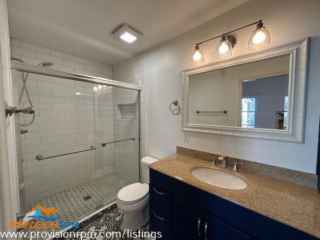 Building Photo - 1618 Bishop Rd