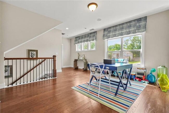 Building Photo - 705 Pressing Dr