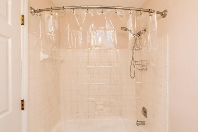 Building Photo - 2236 Sunleaf Ct