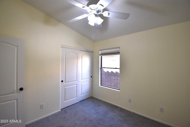 Building Photo - 10230 W Country Club Trail