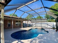 Building Photo - 7931 Dwyer Dr