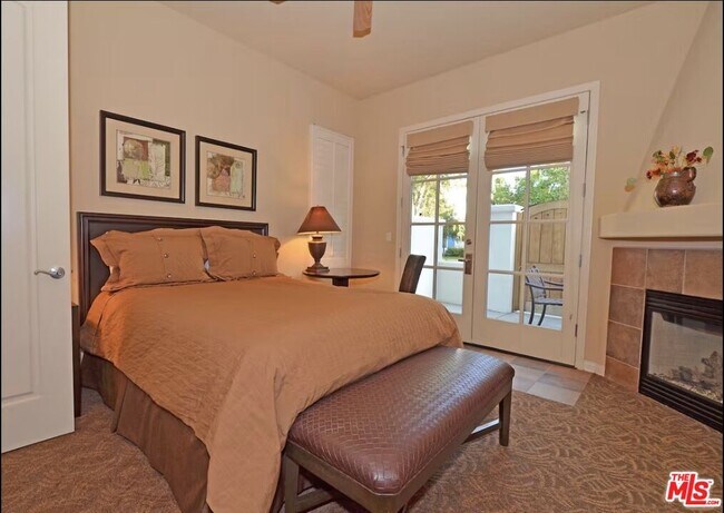 Building Photo - 77713 Tradition Dr