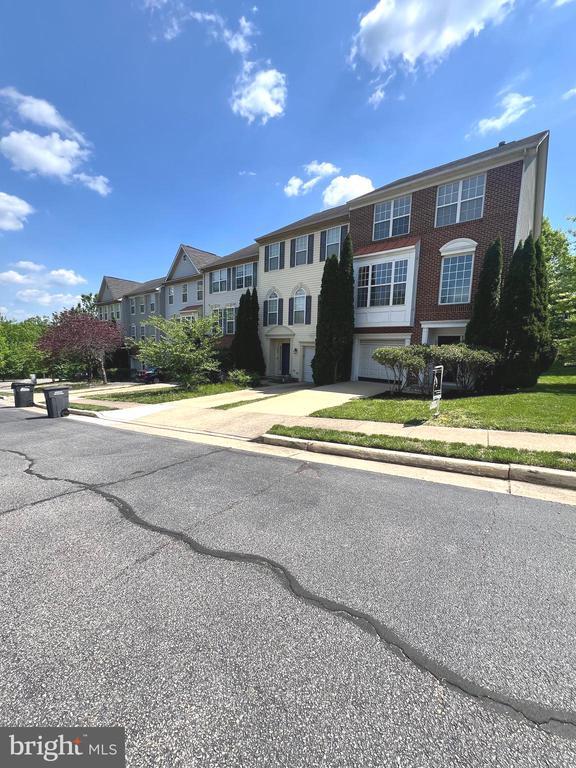 Building Photo - 15697 Palermo Terrace