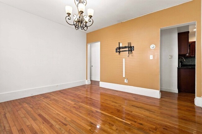 Building Photo - 15 Fairmount St
