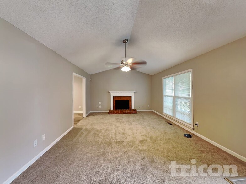 Building Photo - 5219 Glendora Ct