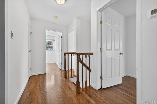 Building Photo - 8 Blueberry Ln